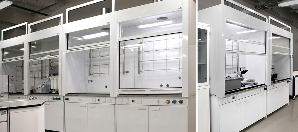 Вытяжные шкафы серии ШВМ в лаборатории
